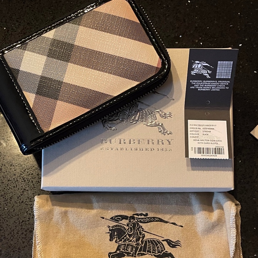 BURBERRY NOVA CHECK WALTON COIN CASE W. CARD SLOTS